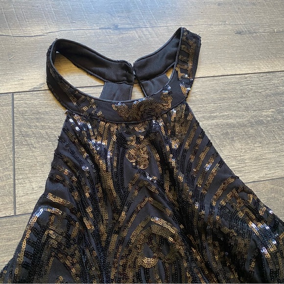 NWT || Lulus || Sequin High Neck Mini Dress Size L - Picture 2 of 11